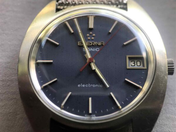 Eterna_Eternasonic_Electronic_Tuning_Fork_blue_dial_chronoscope_collector_watches