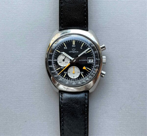 Lemania_Cal_1341_Ref9803_ Panda_dial_chronoscope_collector_watches