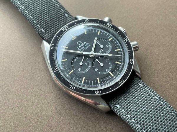 Omega_Speedmaster_Professional_Straight_Writing_chronoscope_collector_watches