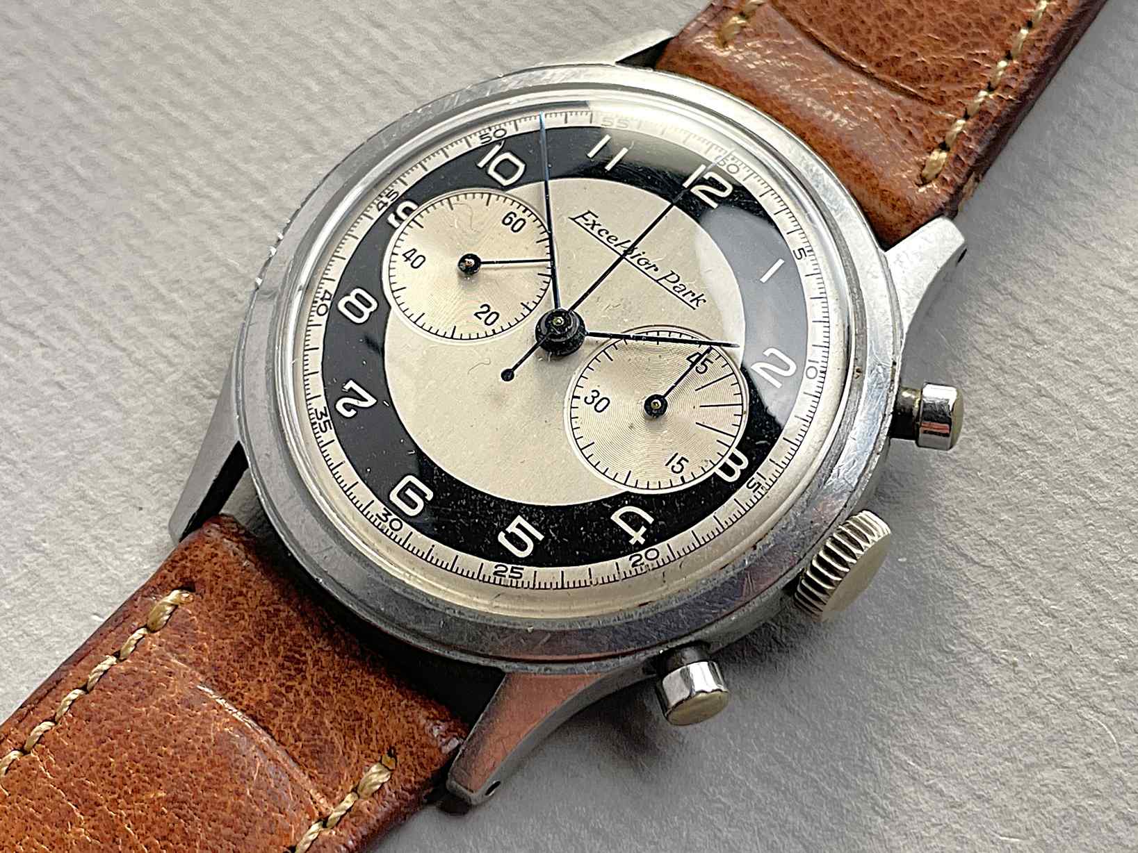 Excelsior_Park_Vintage_Bullseye_Chronograph_chronoscope_collector_watches