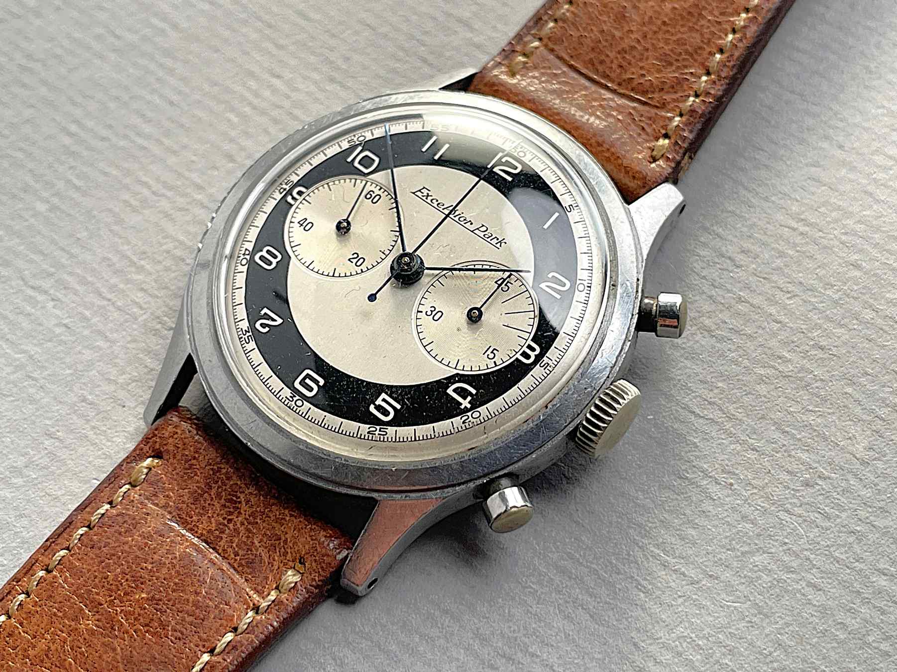 Excelsior_Park_Vintage_Bullseye_Chronograph_chronoscope_collector_watches