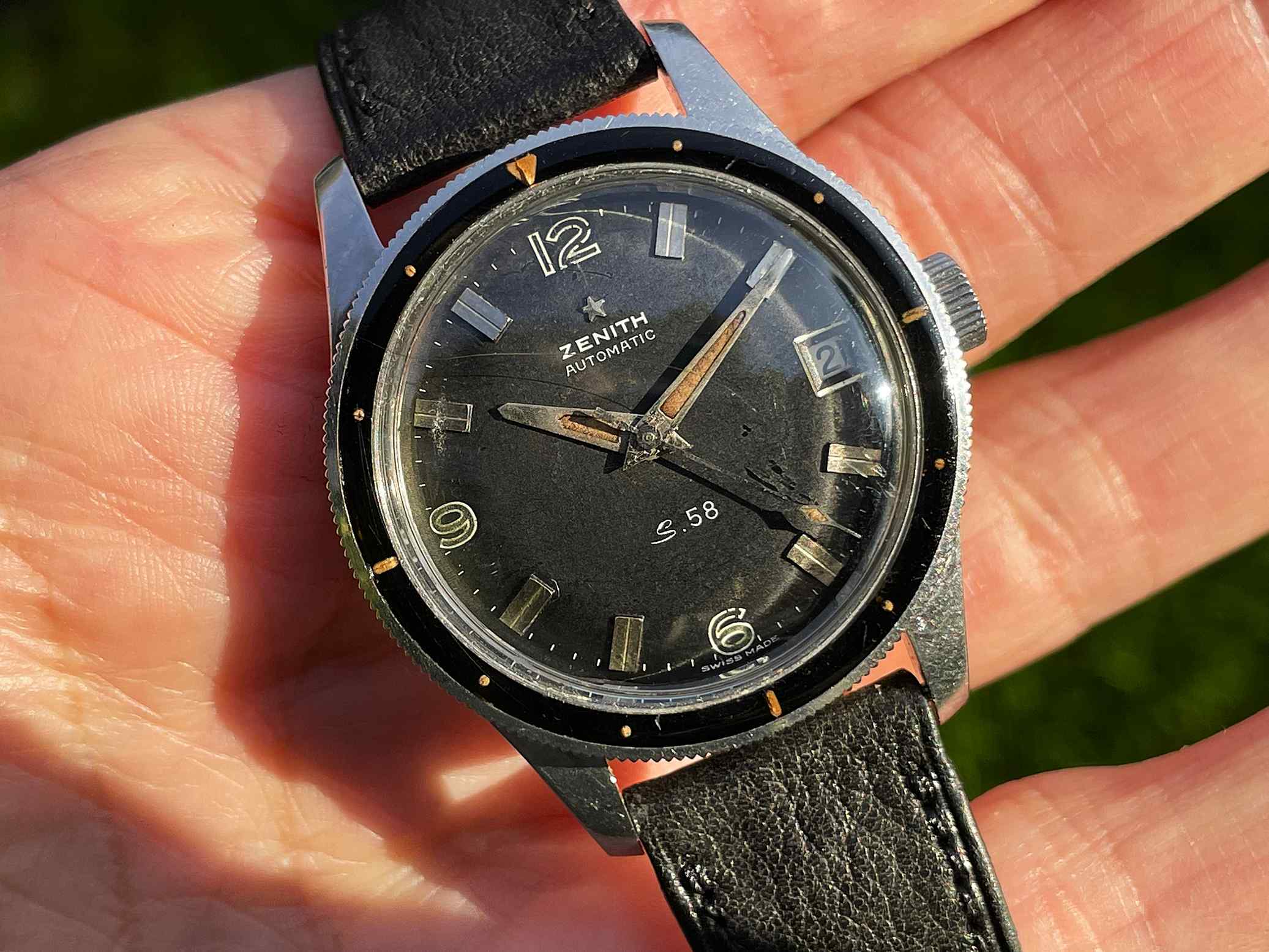 Zenith_S_58_MK_IVa_Vintage_Dive_Watch_Bakelite_Bezel_chronoscope_collector_watches_