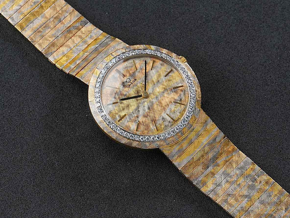 Omega Vintage “Trigold” Ultra Silm In 18k Yellow Gold, serviced - Image 2