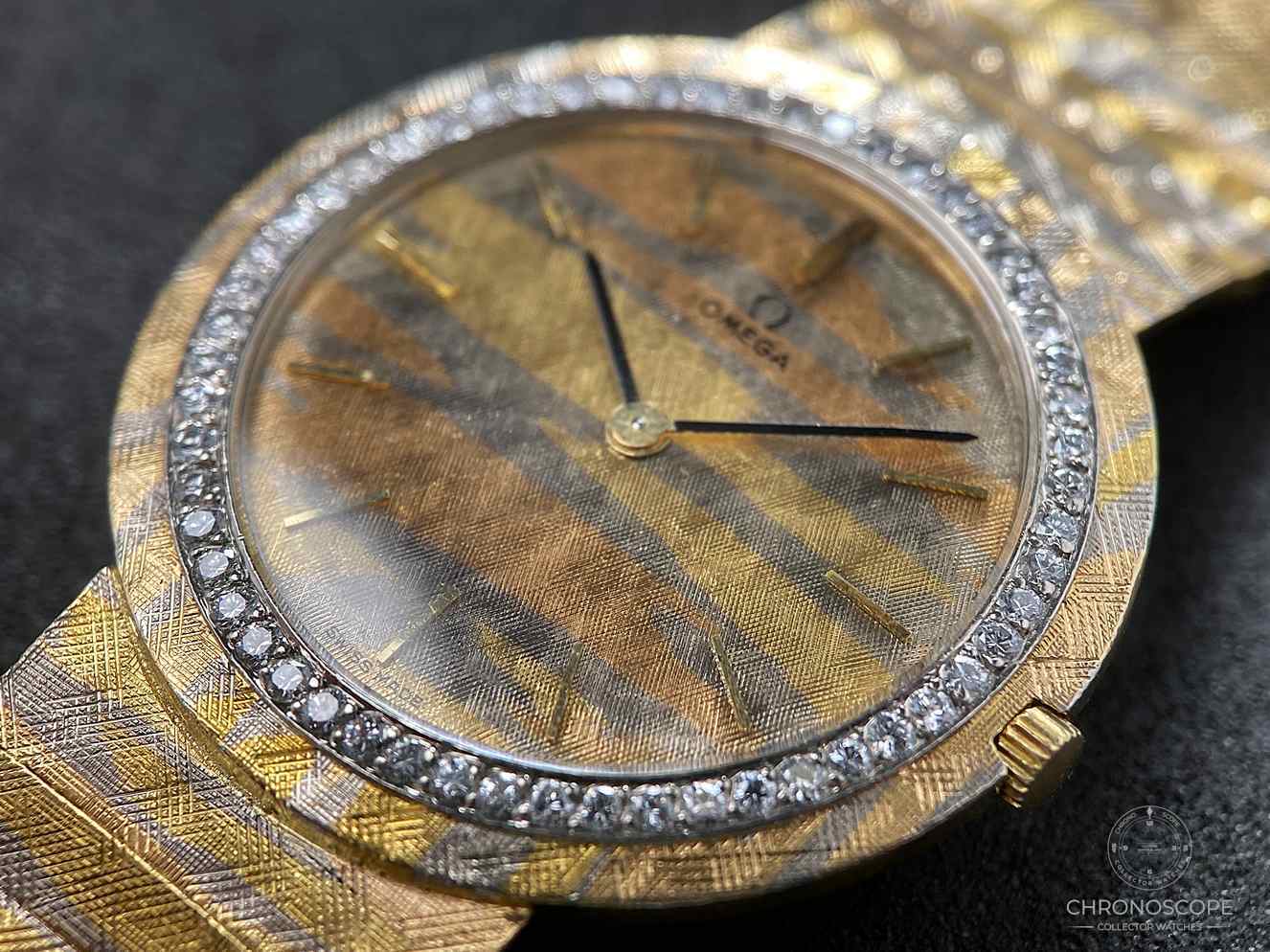 Omega_Vintage_Trigold_Ultra_Silm