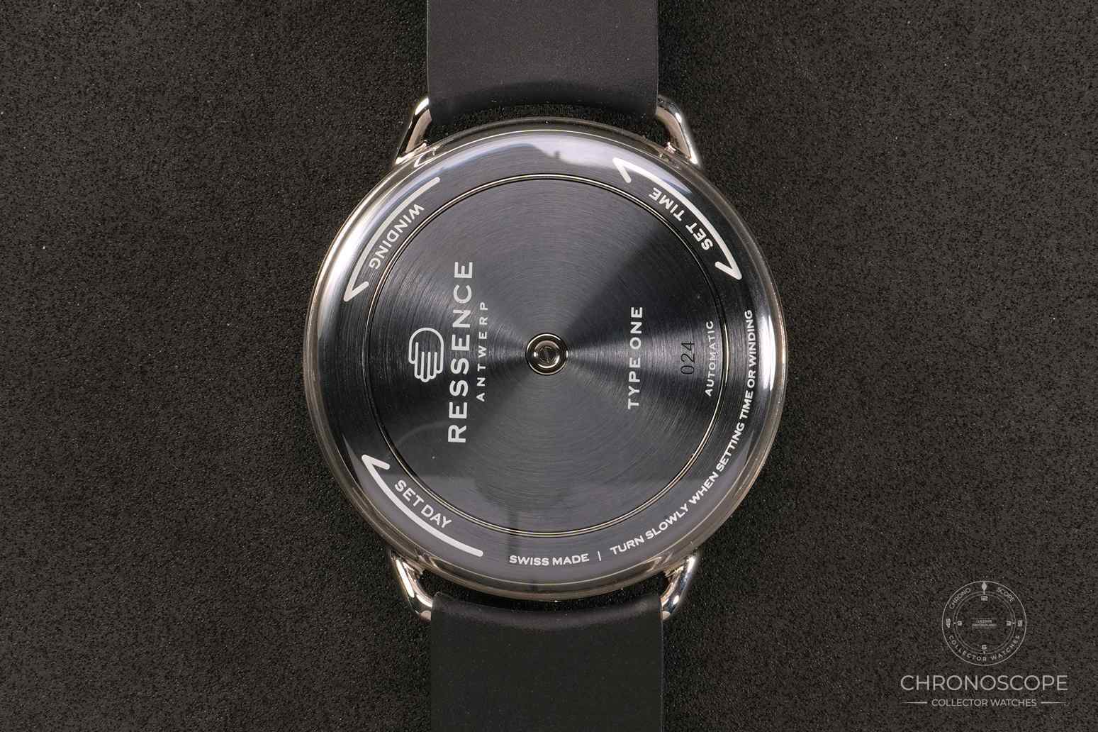 SOLD - Ressence Typ 1N mint condition, two original spare straps - Image 4