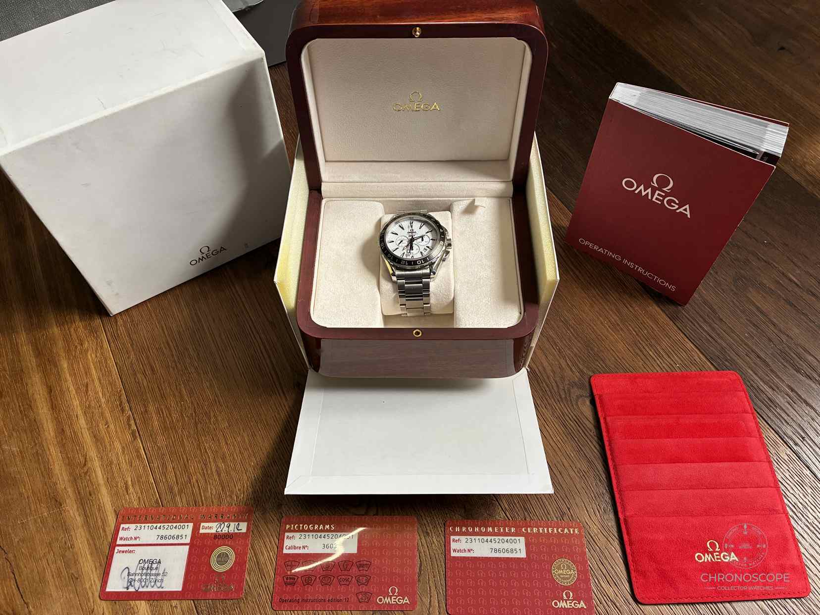 Omega Seamaster Aqua Terra 150 GMT in all original condition - Image 12