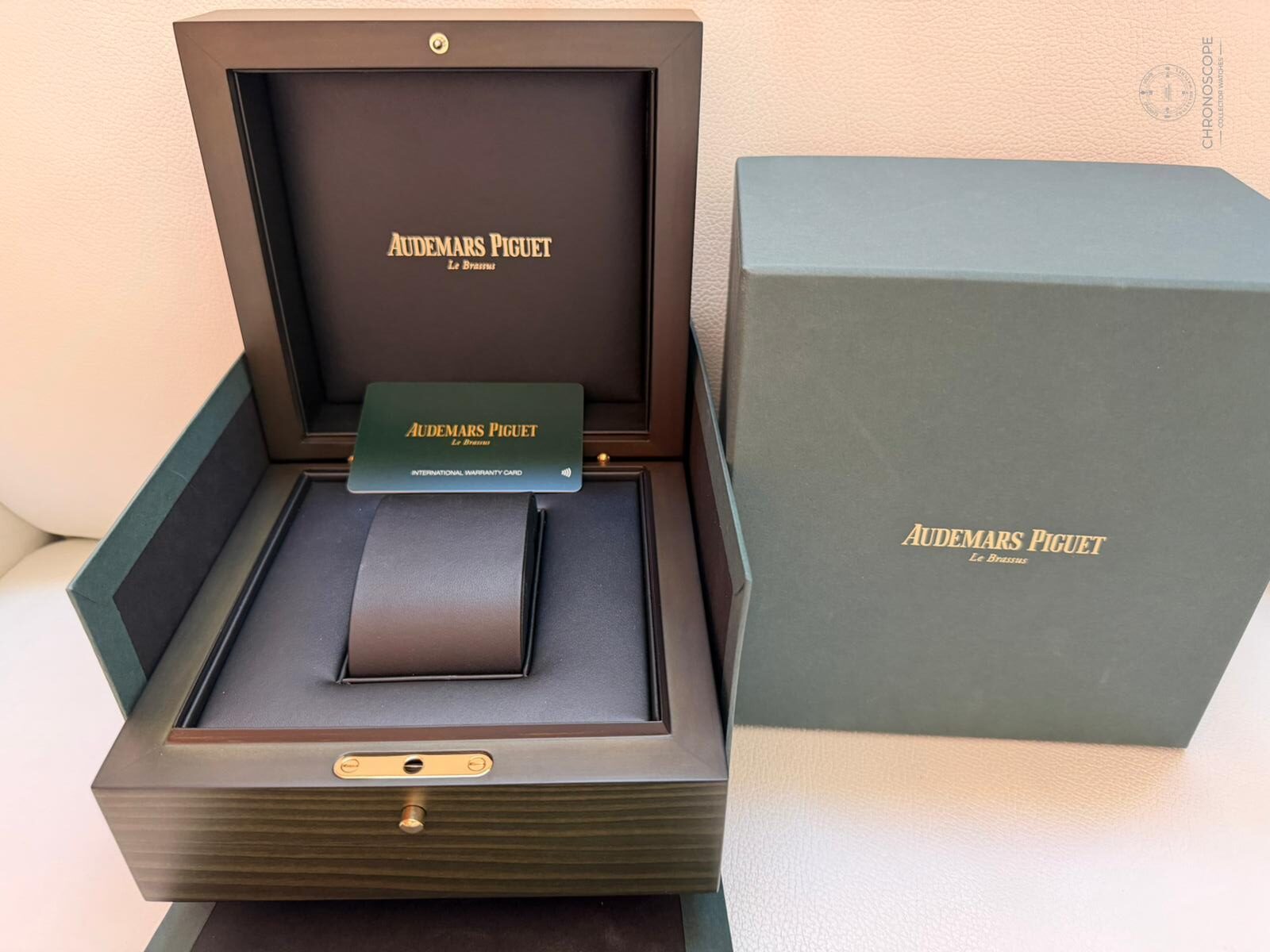 Audemars Piguet Royal Oak Chronograph smoked yellow gold dial – Bild 11