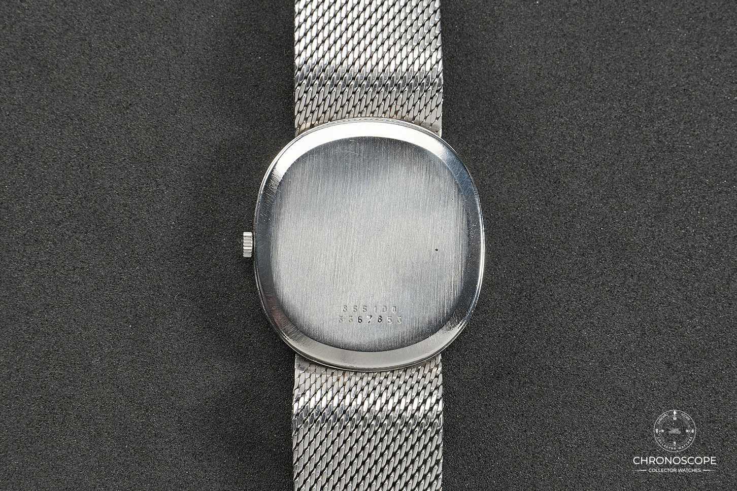 Universal Geneve White Shadow Ellipse, Microrotor - Image 8