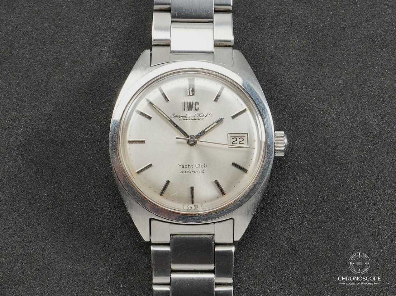 Vintage_IWC_Yacht_Club_Ref_811_from_1971_chronoscope_collector_watche