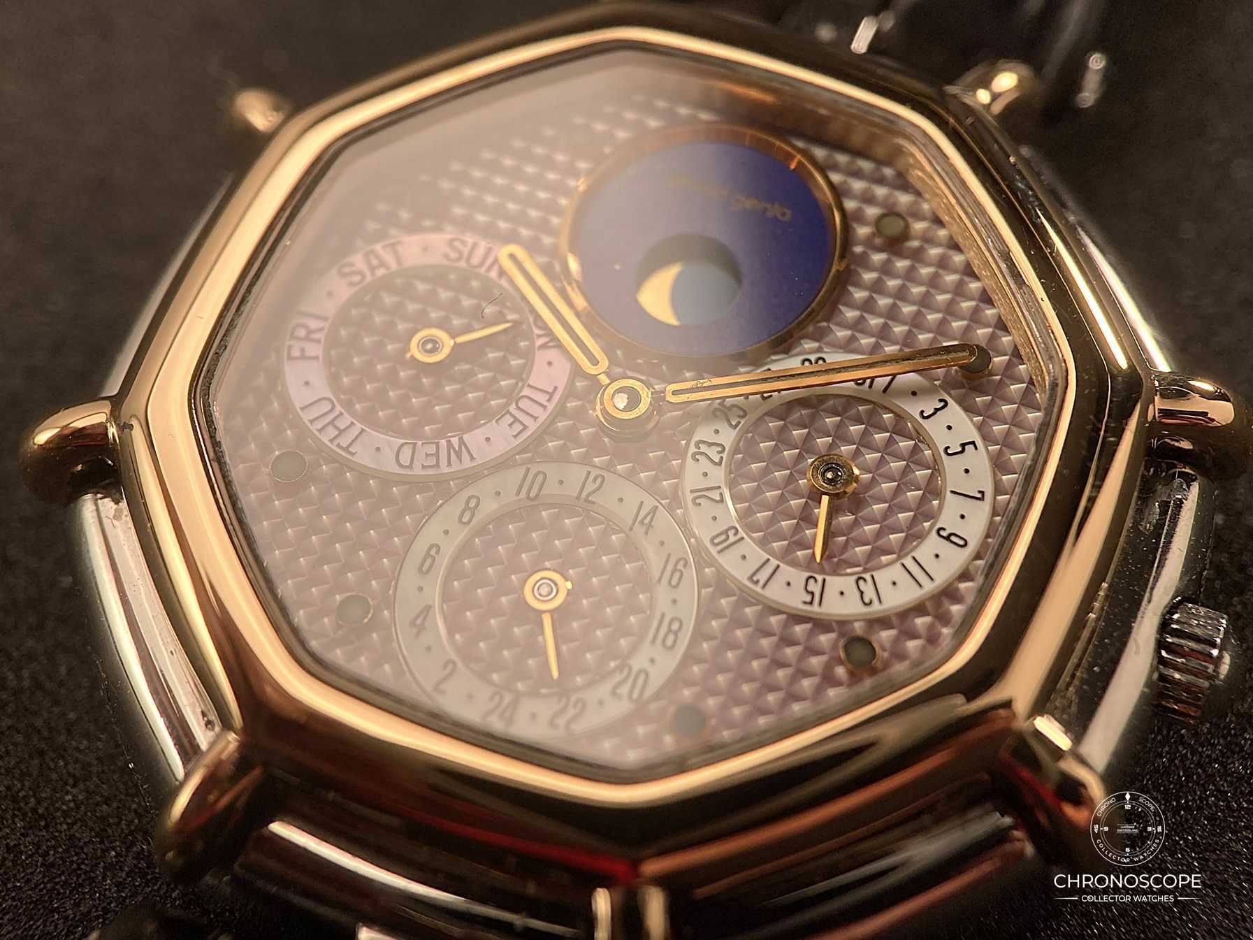 Gerald Genta Octo Calendar Reference G.2983.7 guilloché mother of pearl dial - Image 4