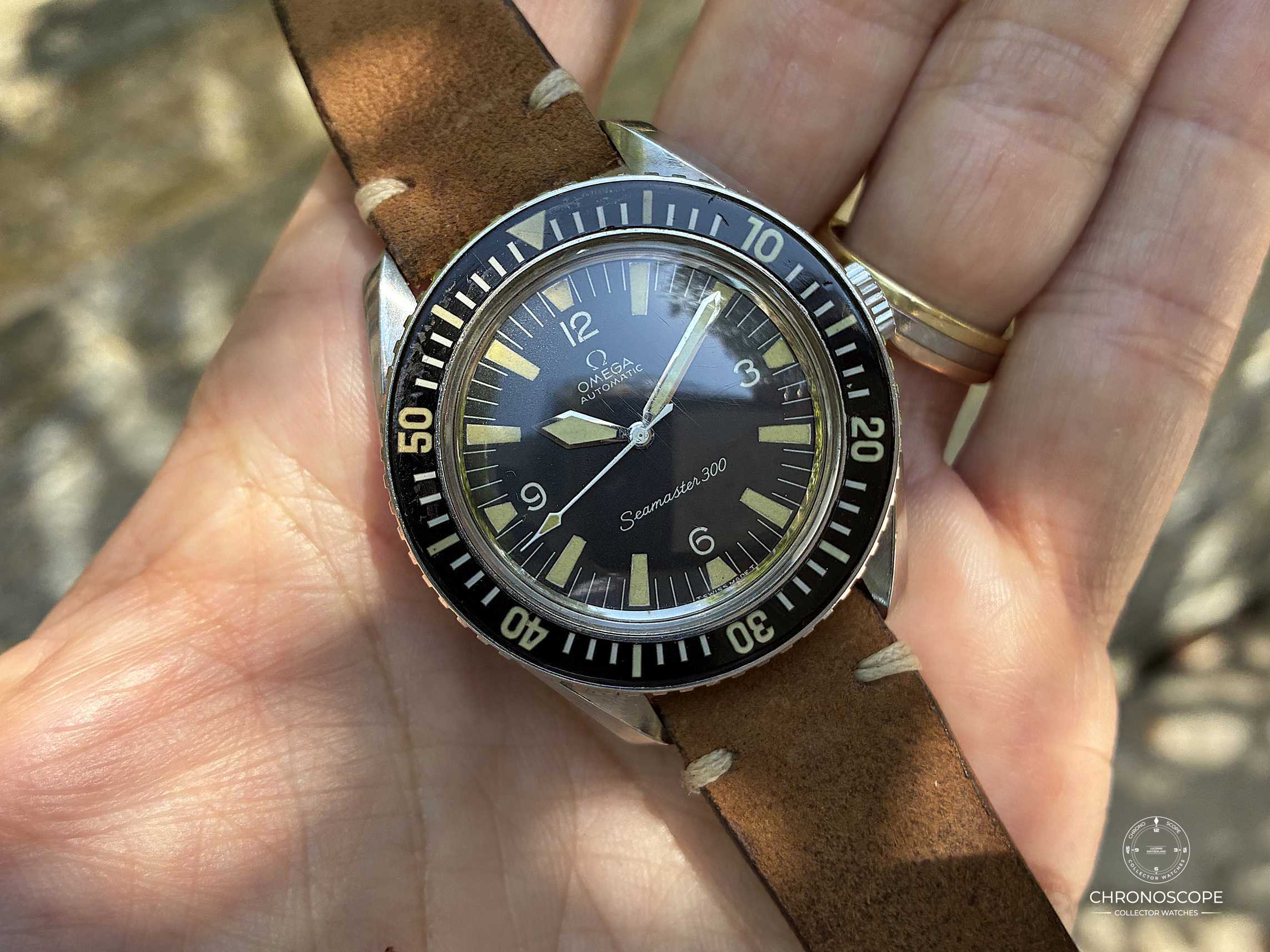 Omega Seamaster 300 Reference 165.024-64 “Sword Hands” - Image 16