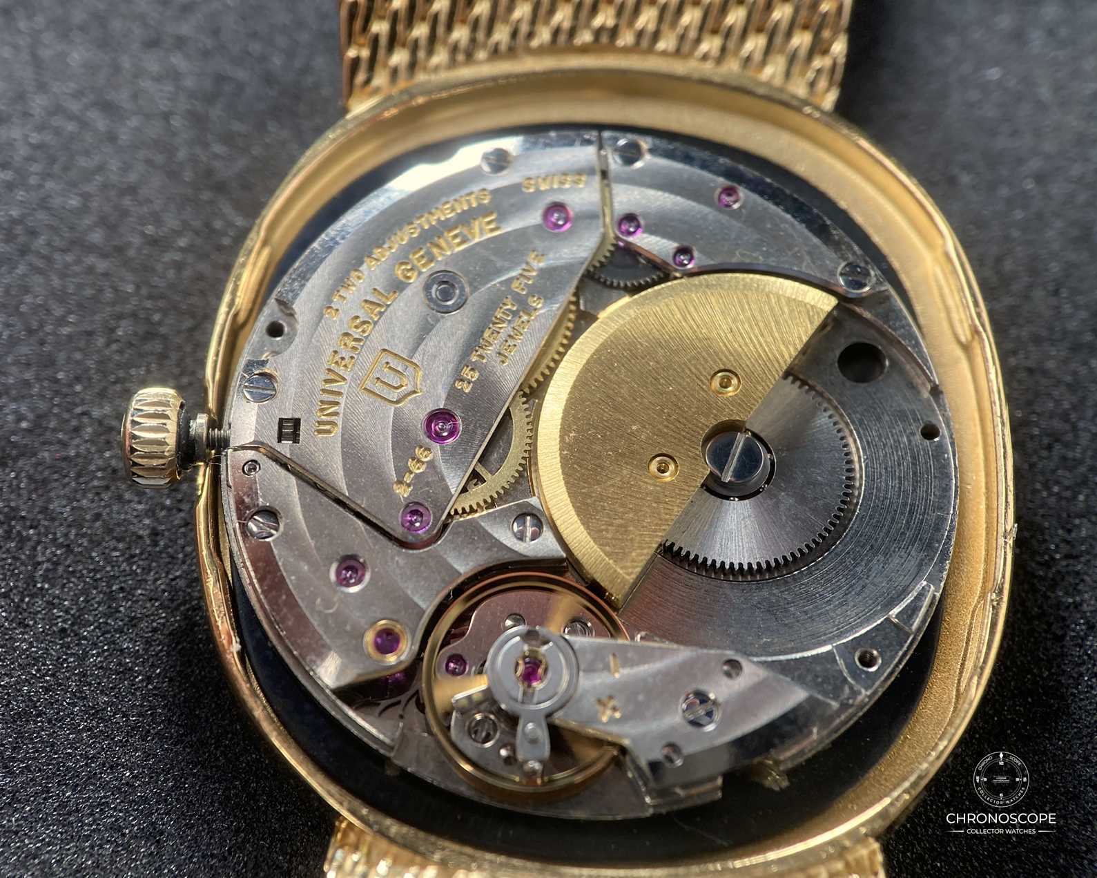 Universal Geneve Gilt Shadow Ellipse Reference 566051 - Image 10