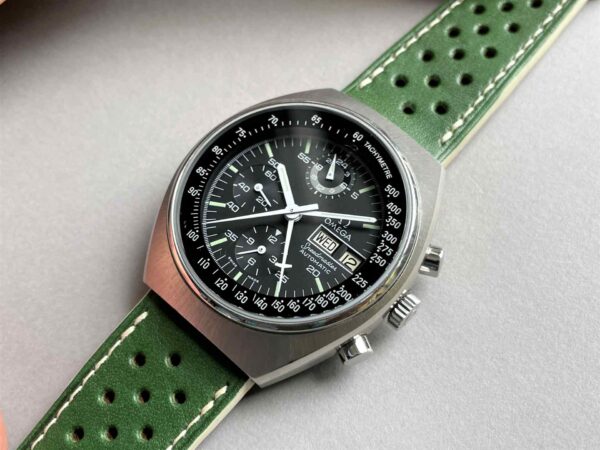 omega_speedmaster_mk_chronoscope_collector_watches